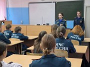 Представители Уральского института ГПС МЧС России посетили кадетские классы в день Гражданской обороны Представители Уральского института ГПС МЧС России посетили кадетские классы в день Гражданской обороны