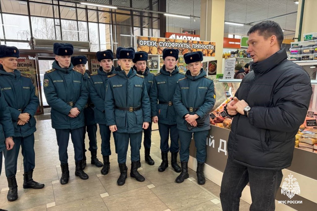 Курсанты института прошли практическое занятие по изучению систем пожарной автоматики Курсанты института прошли практическое занятие по изучению систем пожарной автоматики