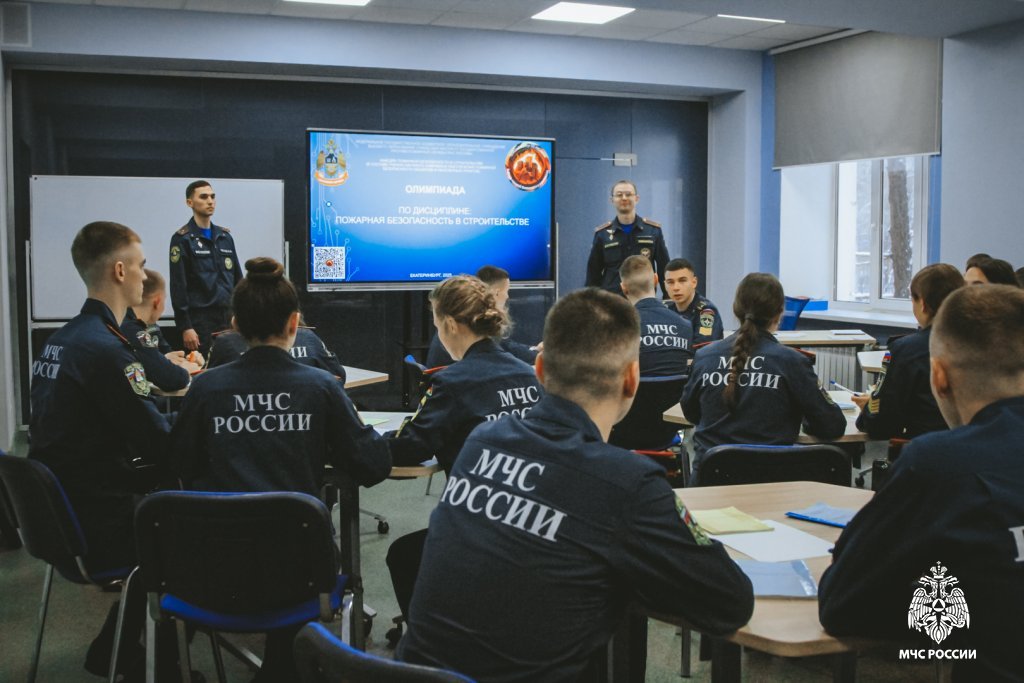 Выпускники вуза продемонстрировали знания в области пожарной безопасности Выпускники вуза продемонстрировали знания в области пожарной безопасности