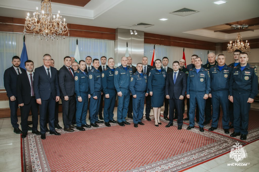 На Ямале руководство вуза приняло участие в подведении итогов деятельности подсистемы РСЧС Уральского федерального округа за 2025 год На Ямале руководство вуза приняло участие в подведении итогов деятельности подсистемы РСЧС Уральского федерального округа за 2025 год