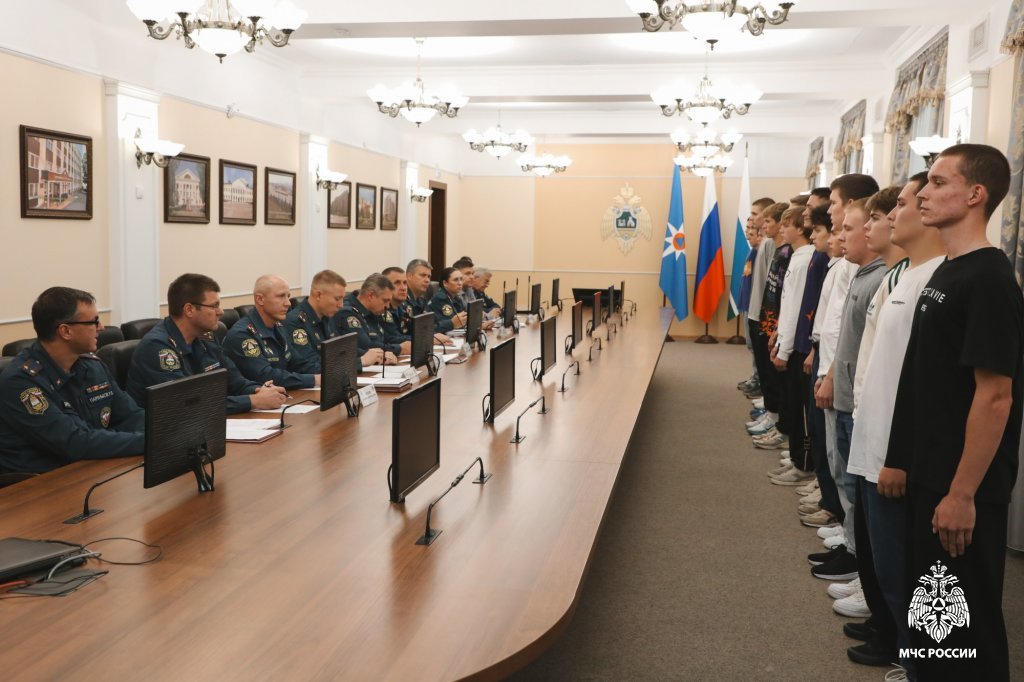 Приемная комиссия Уральского института ГПС МЧС России подвела итоги профессионального отбора Приемная комиссия Уральского института ГПС МЧС России подвела итоги профессионального отбора
