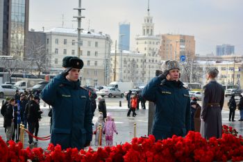 Память о подвиге уральцев