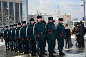 Память о подвиге уральцев