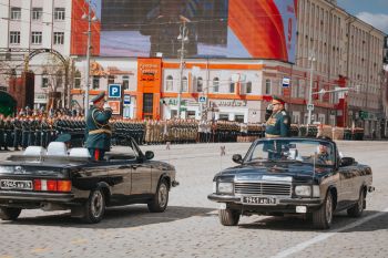 Торжественный шаг в честь великого подвига