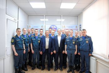 Радиолюбители института получили заслуженные награды