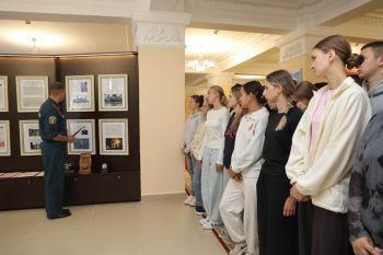Кандидаты на поступление знакомятся с институтом
