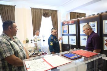 Встретились спустя годы