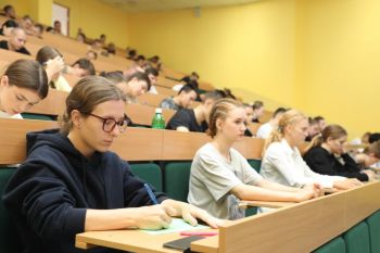 В институте продолжаются этапы вступительных испытаний