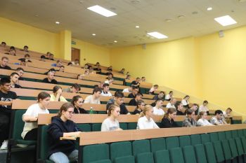 В институте продолжаются этапы вступительных испытаний