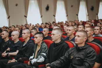 В Уральский институт ГПС МЧС России прибыли первокурсники