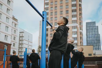 Первокурсники прошли испытания на право ношения берета