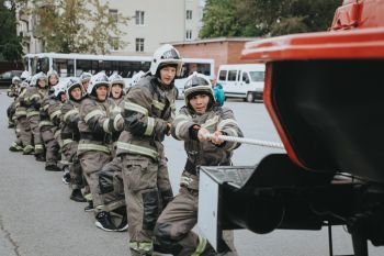 Первокурсники прошли испытания на право ношения берета