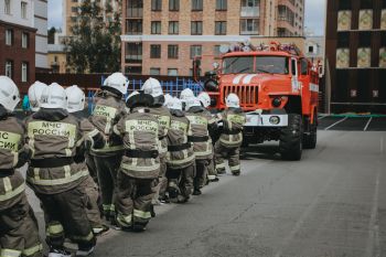 Первокурсники прошли испытания на право ношения берета