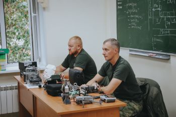 Студенты института проходят курсы военной подготовки