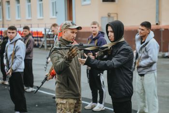 Студенты института проходят курсы военной подготовки