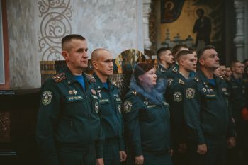 Личный состав института принял участие в молебне Пресвятой Богородице в честь иконы «Неопалимая Купина»