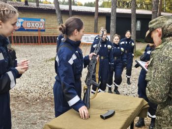 Участие команд Уральского института ГПС МЧС России в военно-спортивной игре "Зарница"