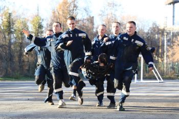 «Дорогами героев»: курсанты и студенты Уральского института ГПС МЧС России проверили свою силу духа и знания