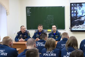 В институте обсудили направления сотрудничества с Управлением договорных подразделений ФПС ГПС № 3 В институте обсудили направления сотрудничества с Управлением договорных подразделений ФПС ГПС № 3