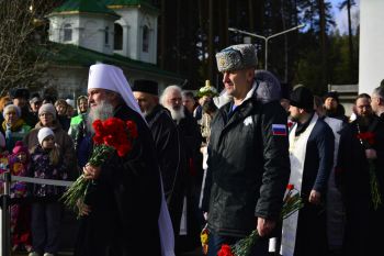 Личный состав института почтил память героев специальной военной операции