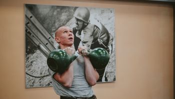 В институте прошли соревнования по гиревому спорту, приуроченные ко Дню народного единства В институте прошли соревнования по гиревому спорту, приуроченные ко Дню народного единства