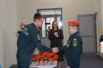 Сотрудники института поддержали юных кадетов в важный день Сотрудники института поддержали юных кадетов в важный день