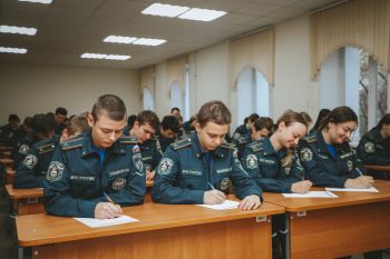 Личный состав института принял участие в Международной образовательно-патриотической акции «Фестиваль сочинений РусФест»