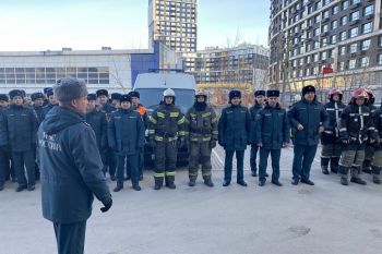 Сотрудники института приняли участие в опытных пожарно-тактических учениях Сотрудники института приняли участие в опытных пожарно-тактических учениях