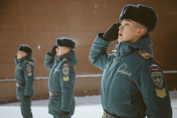 В институте состоялось еженедельное построение личного состава