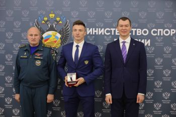 Глава МЧС России наградил спортсменов Уральского института ГПС МЧС России по пожарно-спасательному спорту Глава МЧС России наградил спортсменов Уральского института ГПС МЧС России по пожарно-спасательному спорту