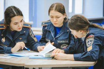 Выпускники вуза продемонстрировали знания в области пожарной безопасности Выпускники вуза продемонстрировали знания в области пожарной безопасности