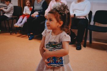 Уральский институт ГПС МЧС России дарит новогоднее чудо семьям из новых территорий 