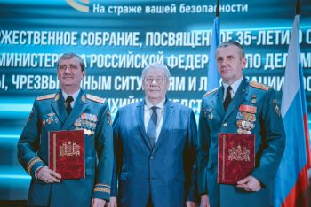 Торжество мужества и долга: в Уральском институте ГПС МЧС России отметили День спасателя и 35-летие ведомства