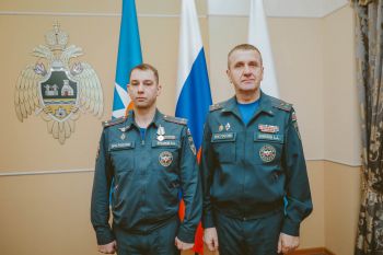 В Уральском институте ГПС МЧС России старт дня дали торжественным награждением В Уральском институте ГПС МЧС России старт дня дали торжественным награждением