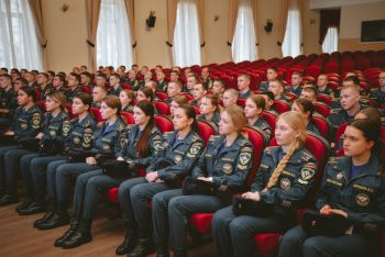 Разнообразная программа выходного дня у курсантов