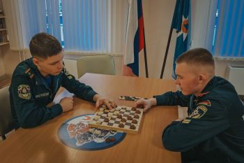 Курсанты второго курса завершают праздничные выходные