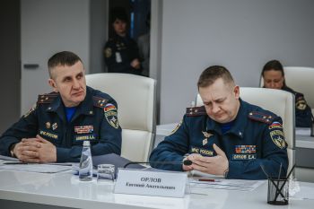 На Ямале руководство вуза приняло участие в подведении итогов деятельности подсистемы РСЧС Уральского федерального округа за 2025 год На Ямале руководство вуза приняло участие в подведении итогов деятельности подсистемы РСЧС Уральского федерального округа за 2025 год