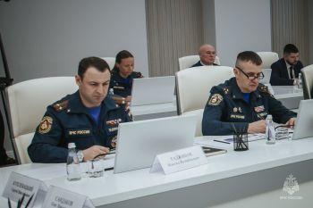На Ямале руководство вуза приняло участие в подведении итогов деятельности подсистемы РСЧС Уральского федерального округа за 2025 год На Ямале руководство вуза приняло участие в подведении итогов деятельности подсистемы РСЧС Уральского федерального округа за 2025 год