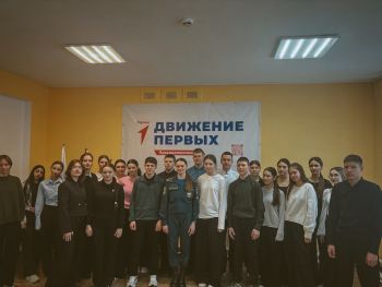 Курсанты Уральского института ГПС МЧС России ведут профориентационную работу со школьниками в регионах