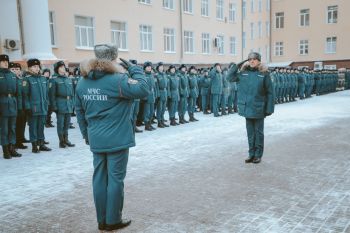 Начало рабочей недели в Уральском институте ГПС МЧС России