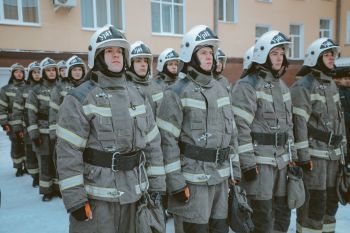В Уральском институте ГПС МЧС России прошла церемония передачи касок и заступления на боевое дежурство В Уральском институте ГПС МЧС России прошла церемония передачи касок и заступления на боевое дежурство