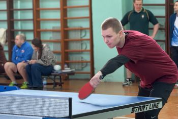 Команда института одержала победу на соревнованиях по настольному теннису