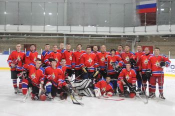 15 лет на льду: хоккейная команда «Огненный щит» Уральского института ГПС МЧС России отмечает юбилей 15 лет на льду: хоккейная команда «Огненный щит» Уральского института ГПС МЧС России отмечает юбилей