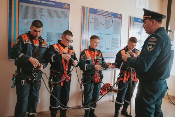 «Подписан договор о сотрудничестве между Уральским институтом ГПС МЧС России и Уральским учебным спасательным центром МЧС России»