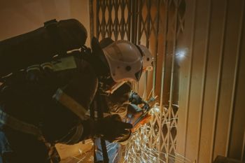 Как в институте отработали тактику тушения пожаров Как в институте отработали тактику тушения пожаров