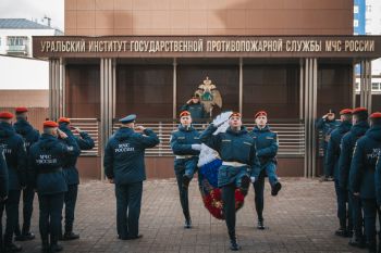 Памятные мероприятия в институте: дань уважения сотрудникам МЧС России, погибшим при исполнении служебного долга