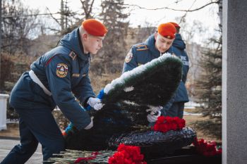 Памятные мероприятия в институте: дань уважения сотрудникам МЧС России, погибшим при исполнении служебного долга