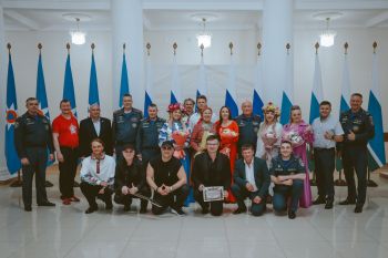 В Уральском институте ГПС МЧС России состоялся концерт «Мирное небо Земли» В Уральском институте ГПС МЧС России состоялся концерт «Мирное небо Земли»