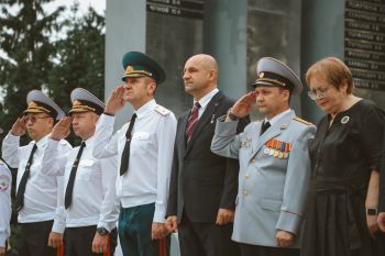 Начальник института Алексей Аникеев принял участие в торжественном выпуске молодых специалистов Уральского юридического института МВД