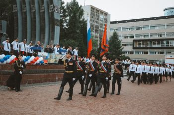 Начальник института Алексей Аникеев принял участие в торжественном выпуске молодых специалистов Уральского юридического института МВД